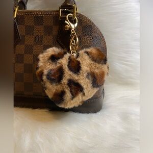 Keychain Pom Pom heart Leopard Print Fluffy Bag Charm Keyring Birthday Gift